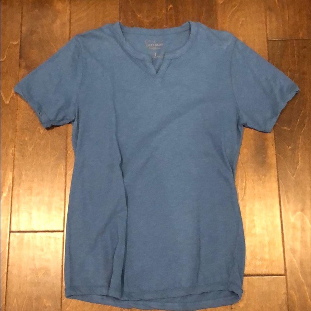 Lucky brand T-shirt
